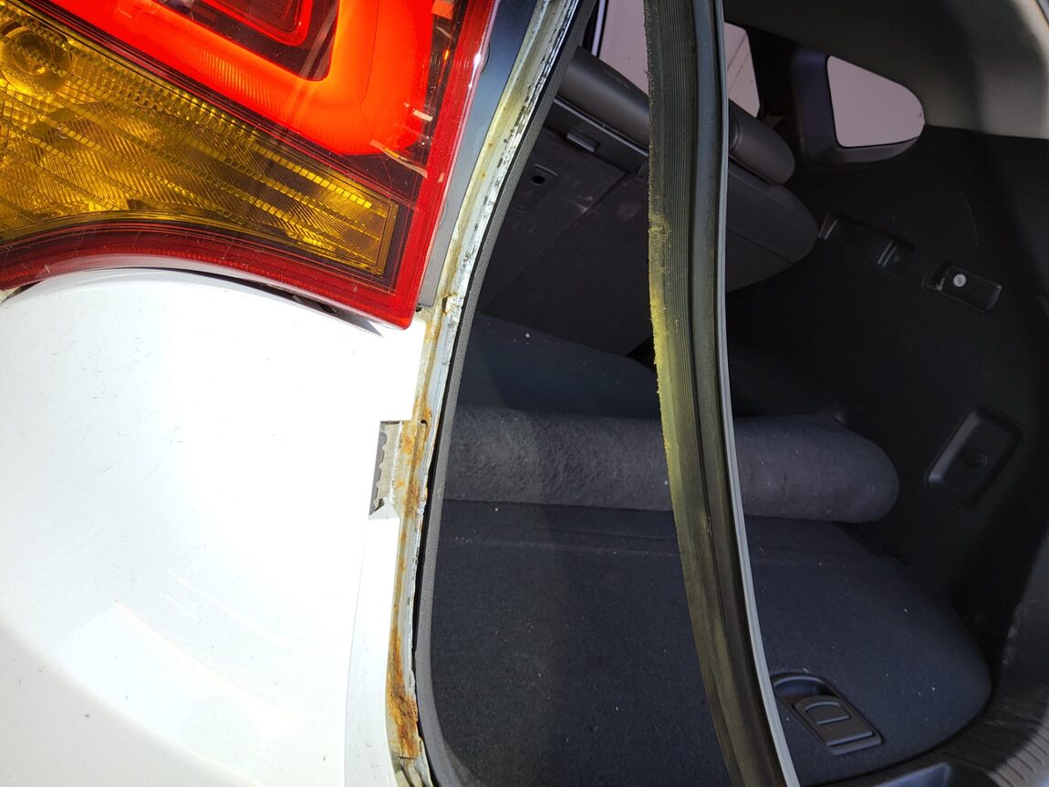 HYUNDAI SANTA FE THE PRIME DIESEL R2.0 2WD PREMIUM 2016 - zdjęcie 30