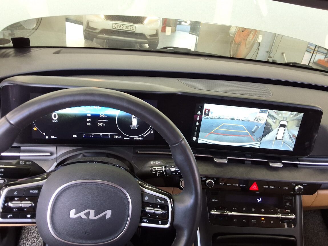KIA NEW CARNIVAL (KA4) 9-SEATER GASOLINE PRESTIGE 2023 - zdjęcie 17