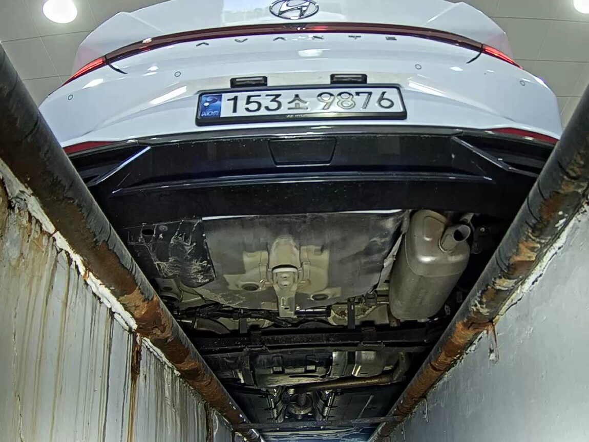 HYUNDAI AVANTE (CN7) 1.6 GASOLINE MODERN 2021 - zdjęcie 8