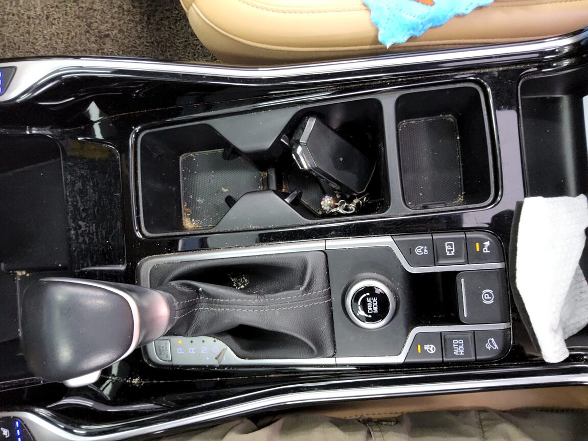 KIA NEW SORENTO (MQ4) 2.2 DIESEL 2WD PRESTIGE 2022 - zdjęcie 19