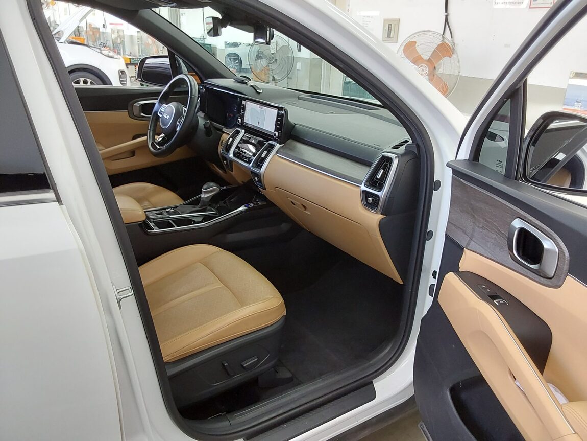 KIA NEW SORENTO (MQ4) 2.2 DIESEL 2WD PRESTIGE 2023 - zdjęcie 14