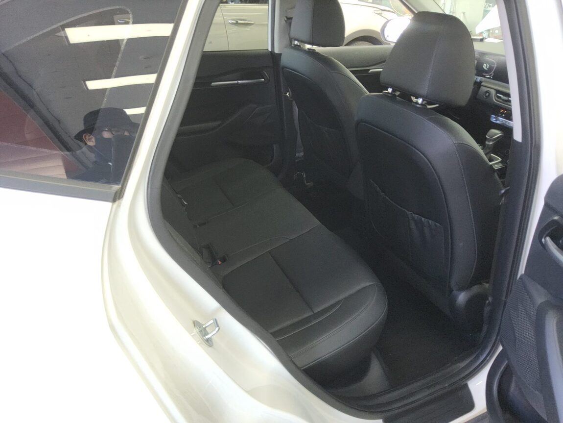 KIA THE NEW SELTOS 1.6 GASOLINE TURBO 2WD TRENDY 2024 - zdjęcie 13