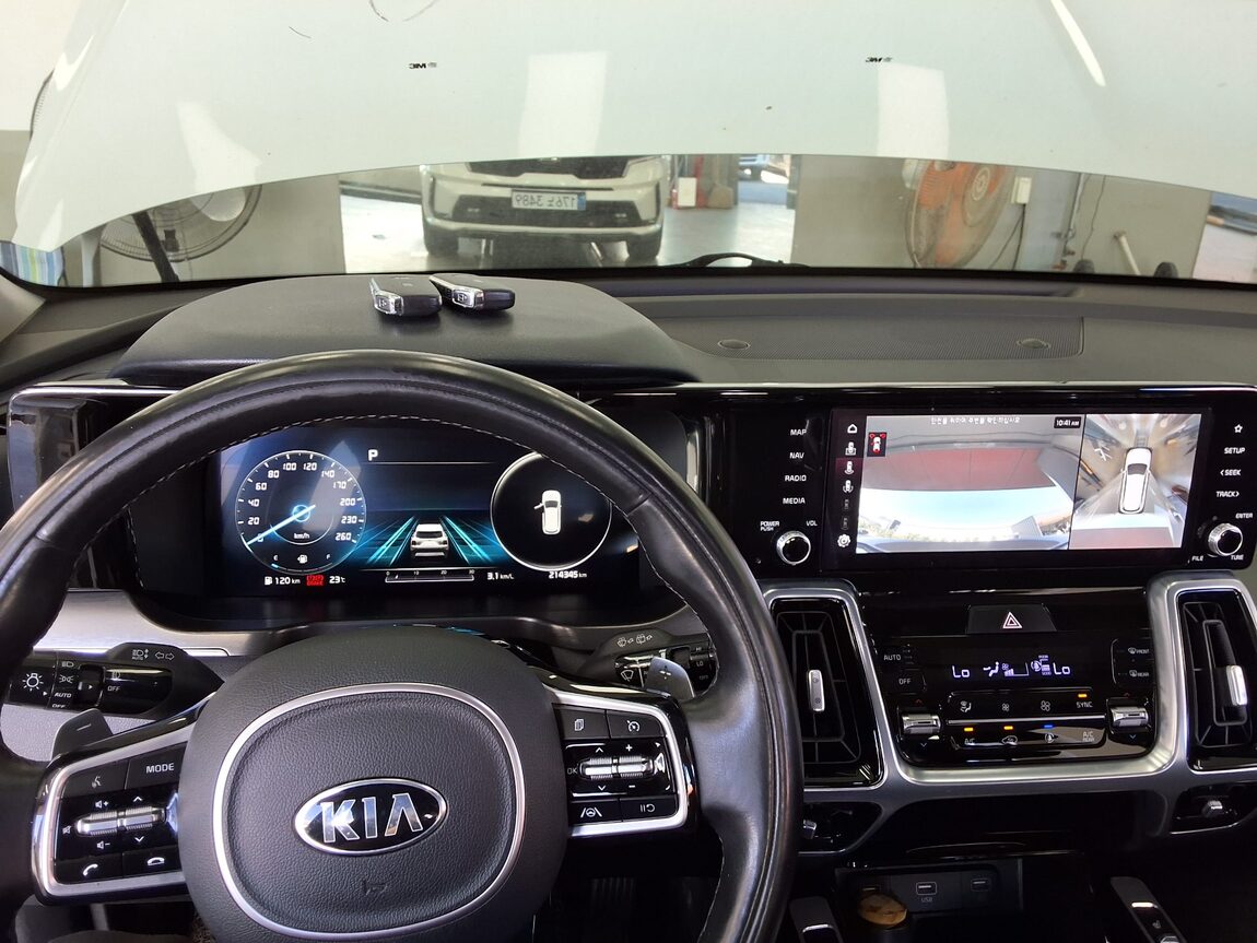 KIA NEW SORENTO (MQ4) 2.2 DIESEL 2WD NOBLESSE 2021 - zdjęcie 17