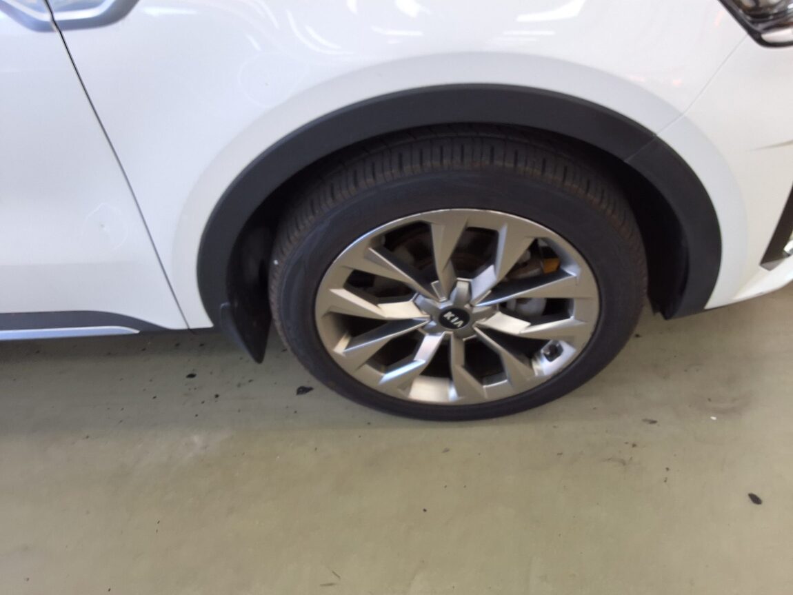 KIA NEW SORENTO (MQ4) 2.2 DIESEL 2WD NOBLESSE 2021 - zdjęcie 22