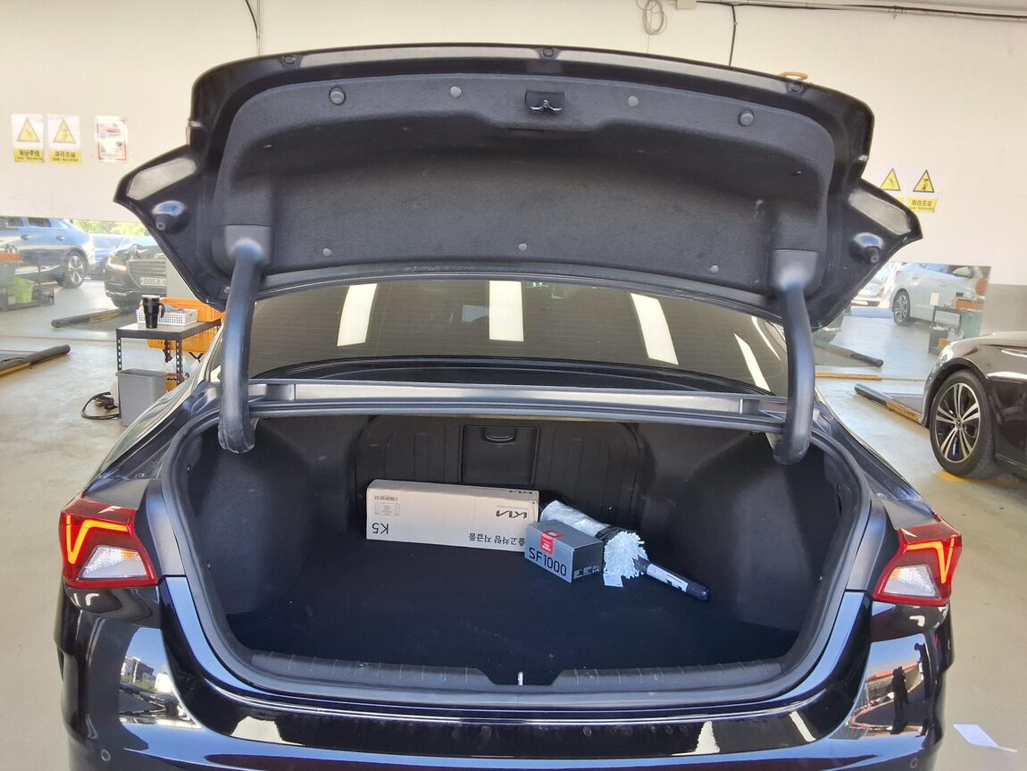KIA NEW K5 (DL3) 2.0 GASOLINE SIGNATURE 2023 - zdjęcie 15
