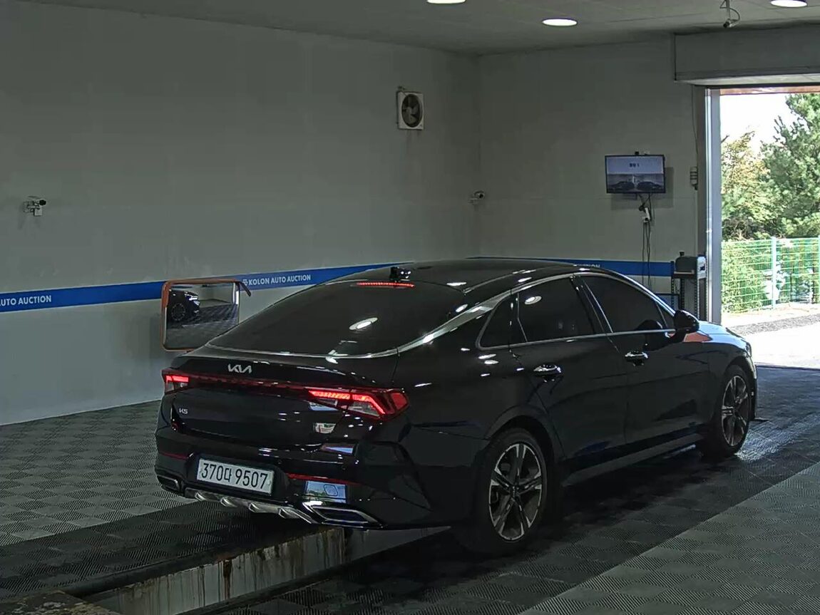KIA NEW K5 (DL3) 2.0 GASOLINE SIGNATURE 2023 - zdjęcie 5