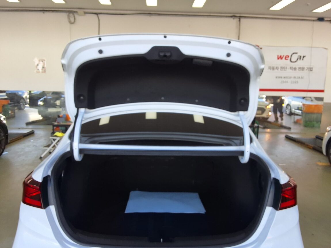KIA THE NEW K3 1.6 GASOLINE TRENDY 2023 - zdjęcie 15