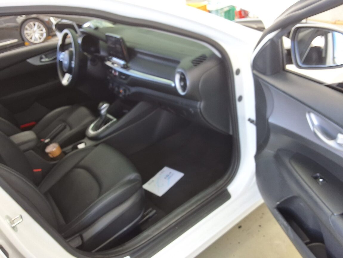 KIA THE NEW K3 1.6 GASOLINE TRENDY 2023 - zdjęcie 14