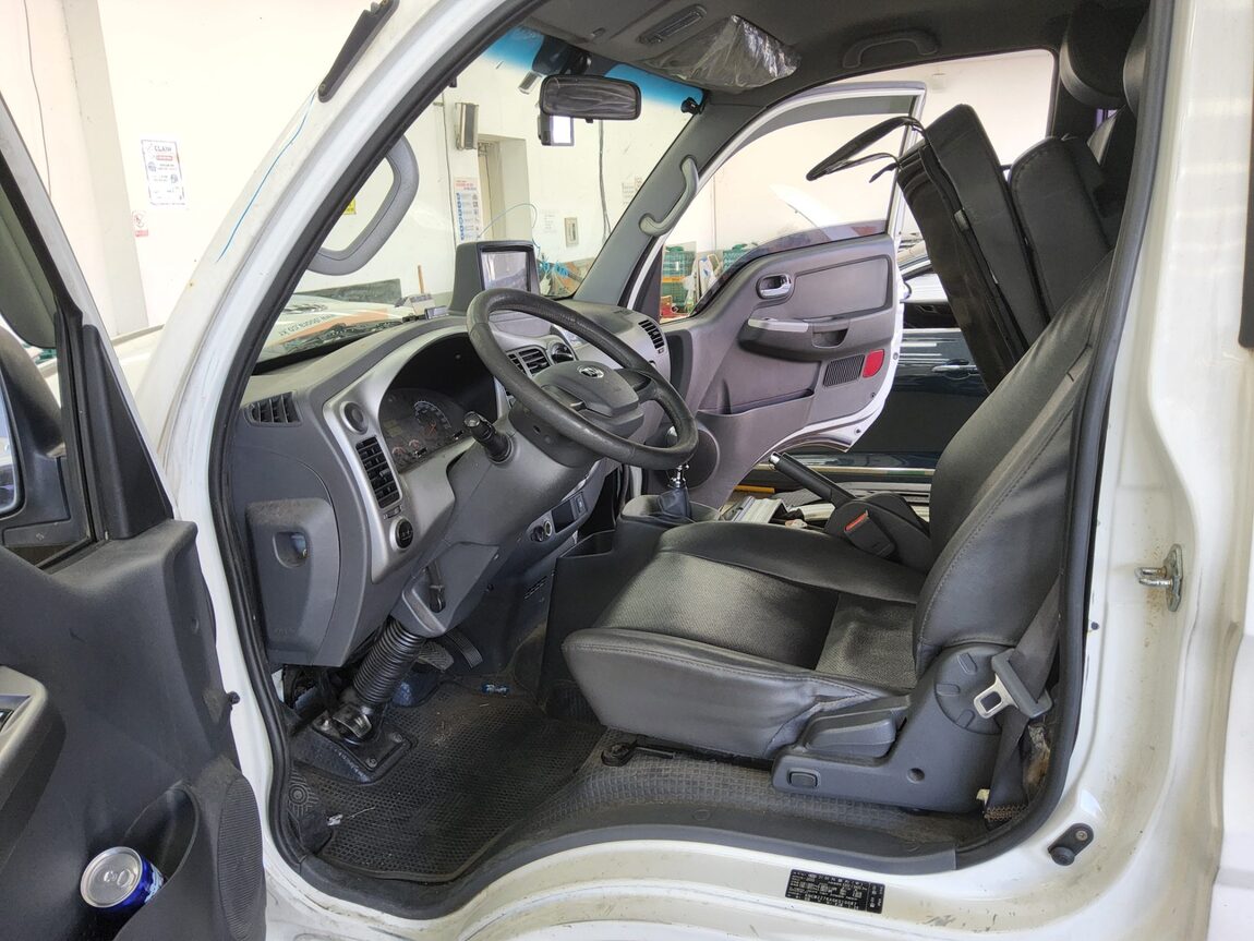 KIA BONGO III CARGO 1.2 TON KING CAB EXTRA LONG WHEELBASE 2016 - zdjęcie 10