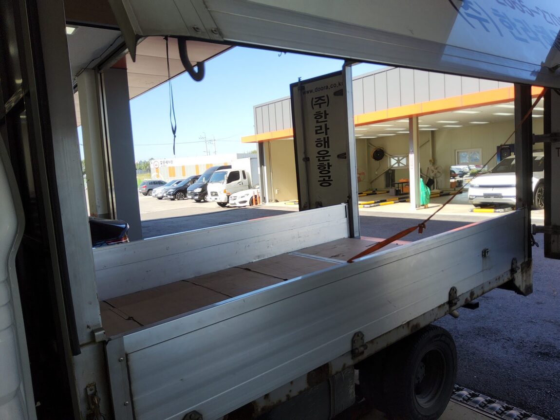 KIA BONGO III CARGO 1.2 TON KING CAB EXTRA LONG WHEELBASE 2016 - zdjęcie 16