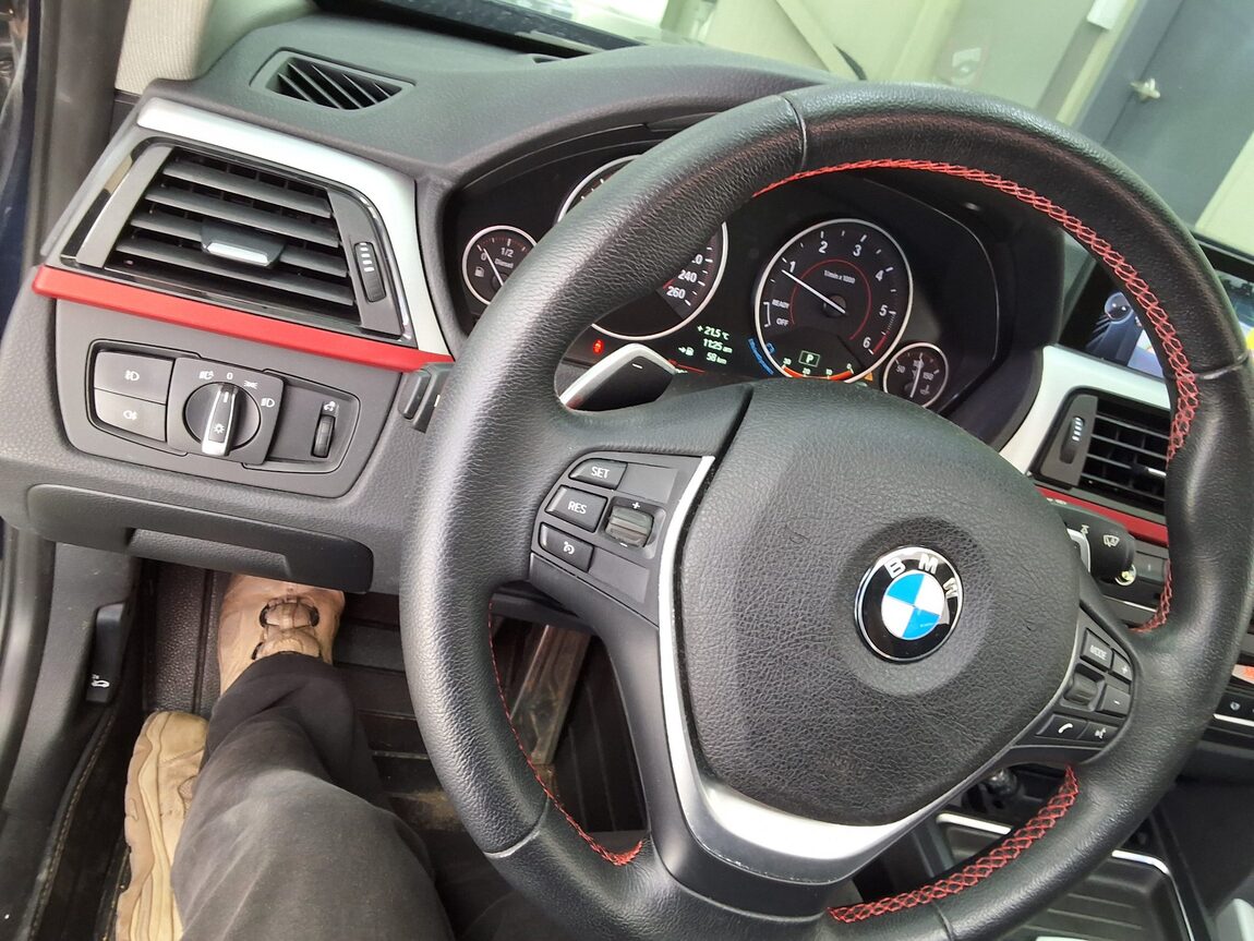 BMW 3 SERIES (6TH GEN) 320d SPORTS 2014 - zdjęcie 22