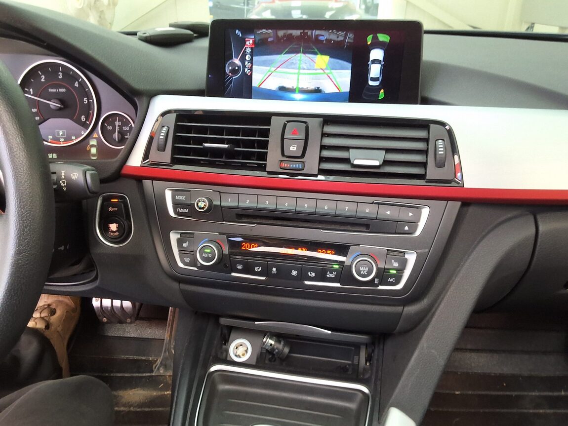 BMW 3 SERIES (6TH GEN) 320d SPORTS 2014 - zdjęcie 23