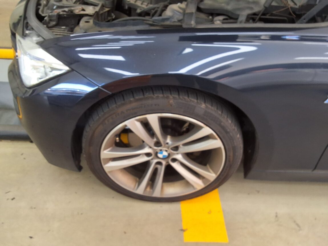 BMW 3 SERIES (6TH GEN) 320d SPORTS 2014 - zdjęcie 18