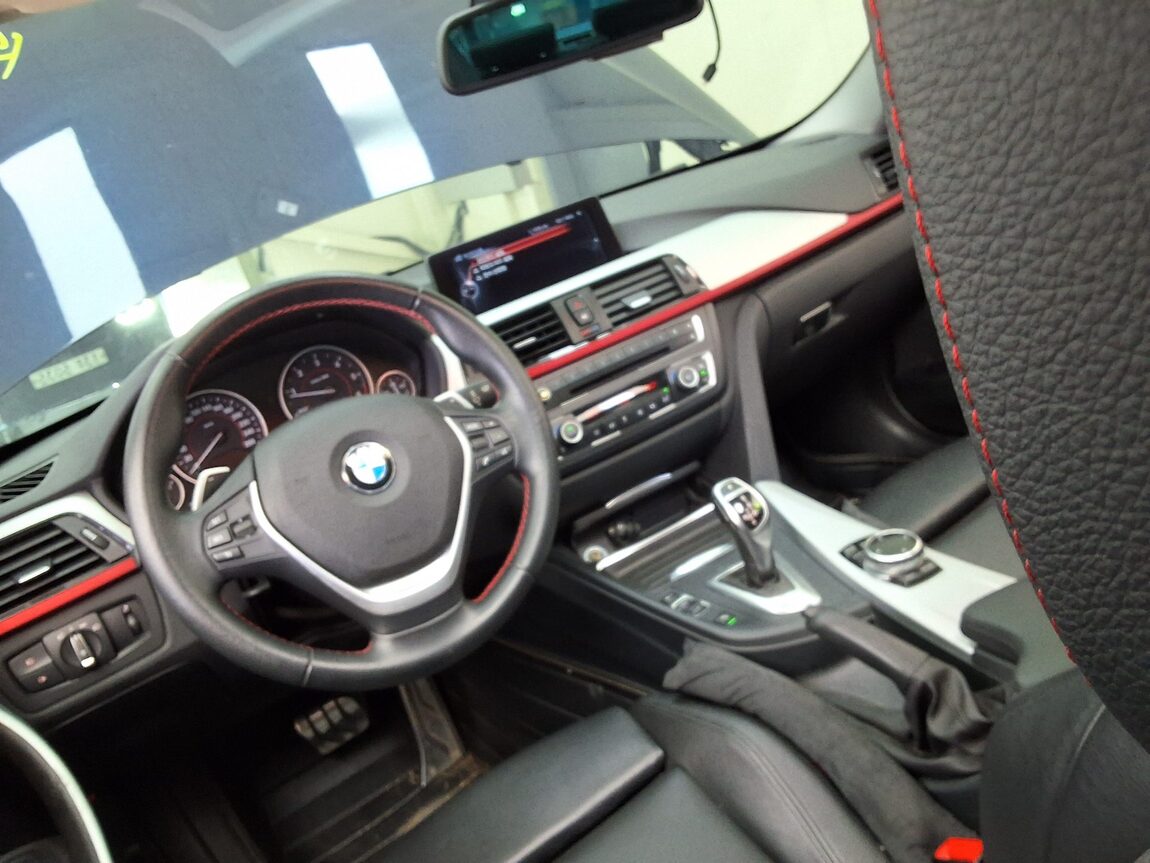 BMW 3 SERIES (6TH GEN) 320d SPORTS 2014 - zdjęcie 12