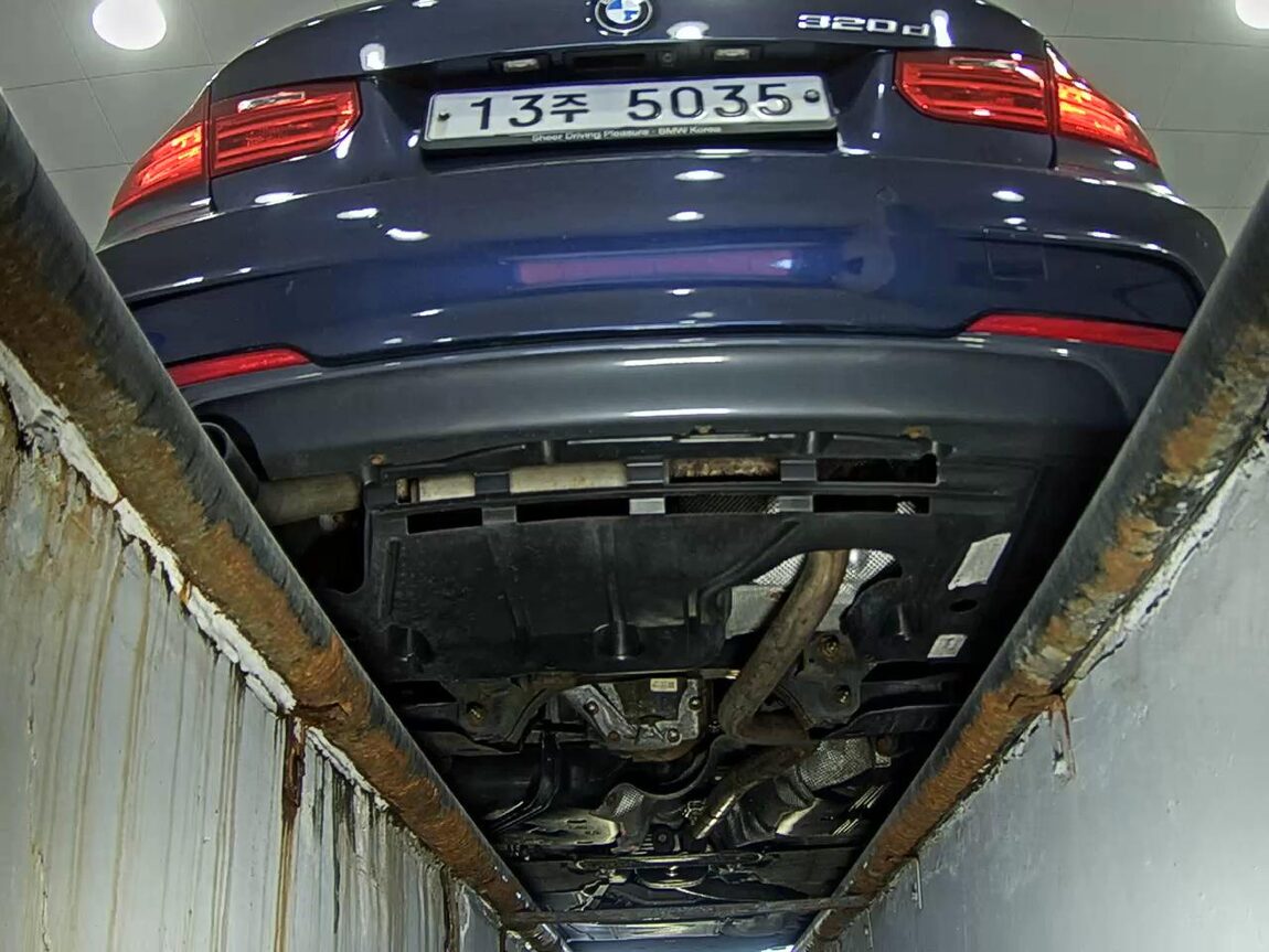 BMW 3 SERIES (6TH GEN) 320d SPORTS 2014 - zdjęcie 8