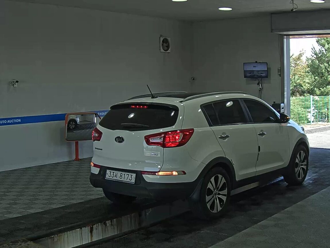 KIA SPORTAGE R DIESEL R2.0 2WD TLX LUXURY MODEL 2011 - zdjęcie 5