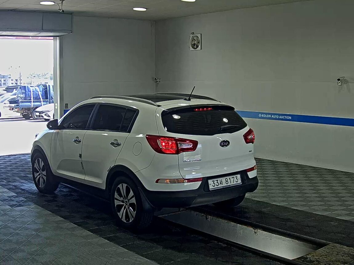 KIA SPORTAGE R DIESEL R2.0 2WD TLX LUXURY MODEL 2011 - zdjęcie 6