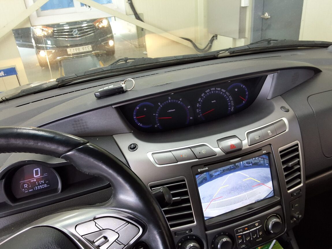 KG MOBILITY (SSANGYONG) KORANDO TOURISMO 2.2 4WD 11-SEATER TX PLUS 2017 - zdjęcie 25