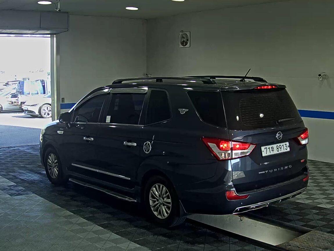 KG MOBILITY (SSANGYONG) KORANDO TOURISMO 2.2 4WD 11-SEATER TX PLUS 2017 - zdjęcie 6