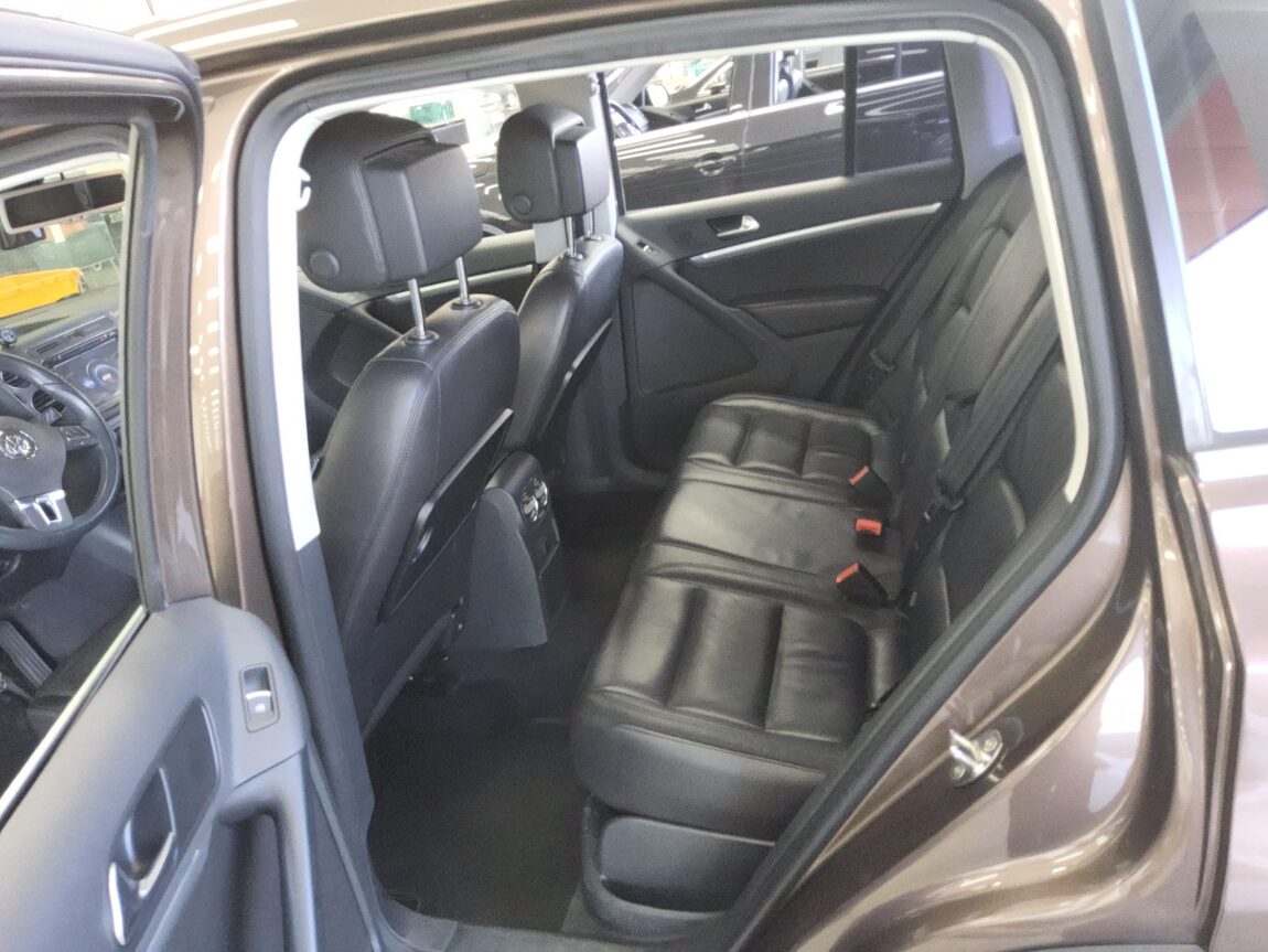 VOLKSWAGEN TIGUAN 2.0 TDI BLUEMOTION COMFORT 2014 - zdjęcie 12