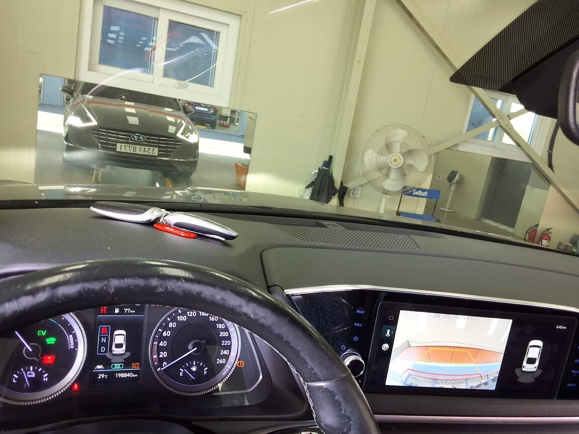 HYUNDAI SONATA (DN8) HYBRID 2.0 HEV MODERN 2022 - zdjęcie 24
