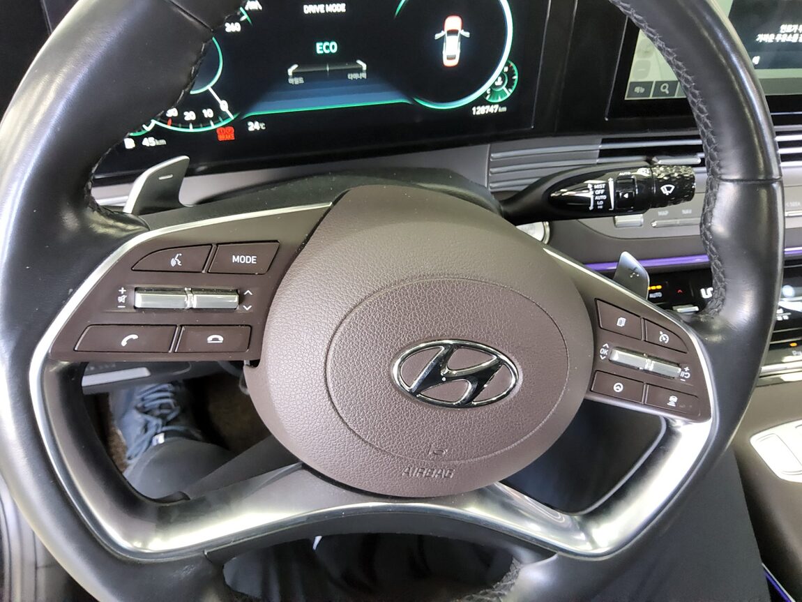 HYUNDAI THE NEW GRANDEUR IG GASOLINE 2.5 PREMIUM CHOICE 2020 - zdjęcie 17