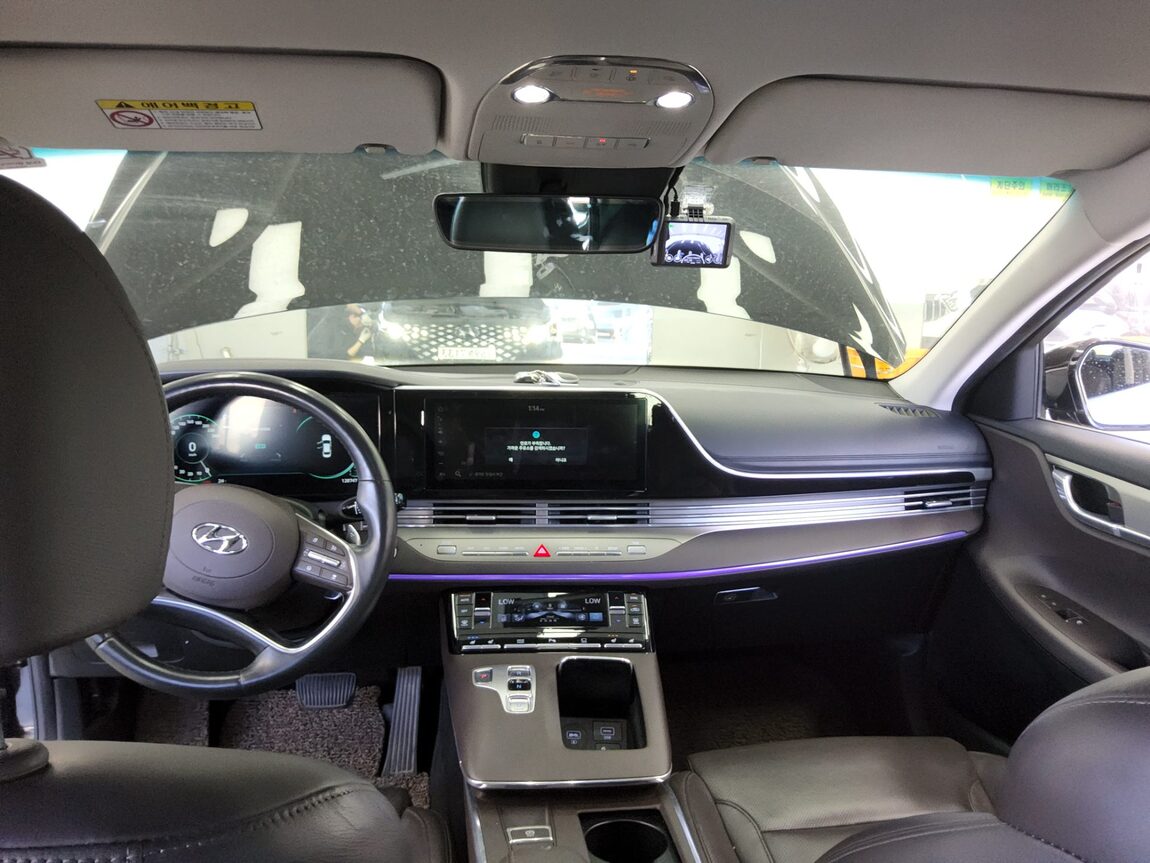HYUNDAI THE NEW GRANDEUR IG GASOLINE 2.5 PREMIUM CHOICE 2020 - zdjęcie 11