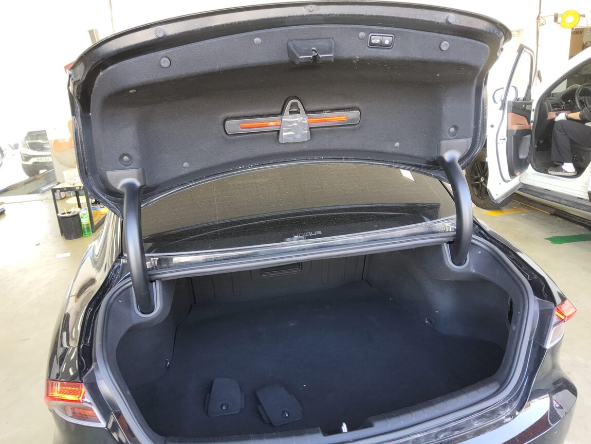 HYUNDAI THE NEW GRANDEUR IG GASOLINE 2.5 PREMIUM CHOICE 2020 - zdjęcie 15