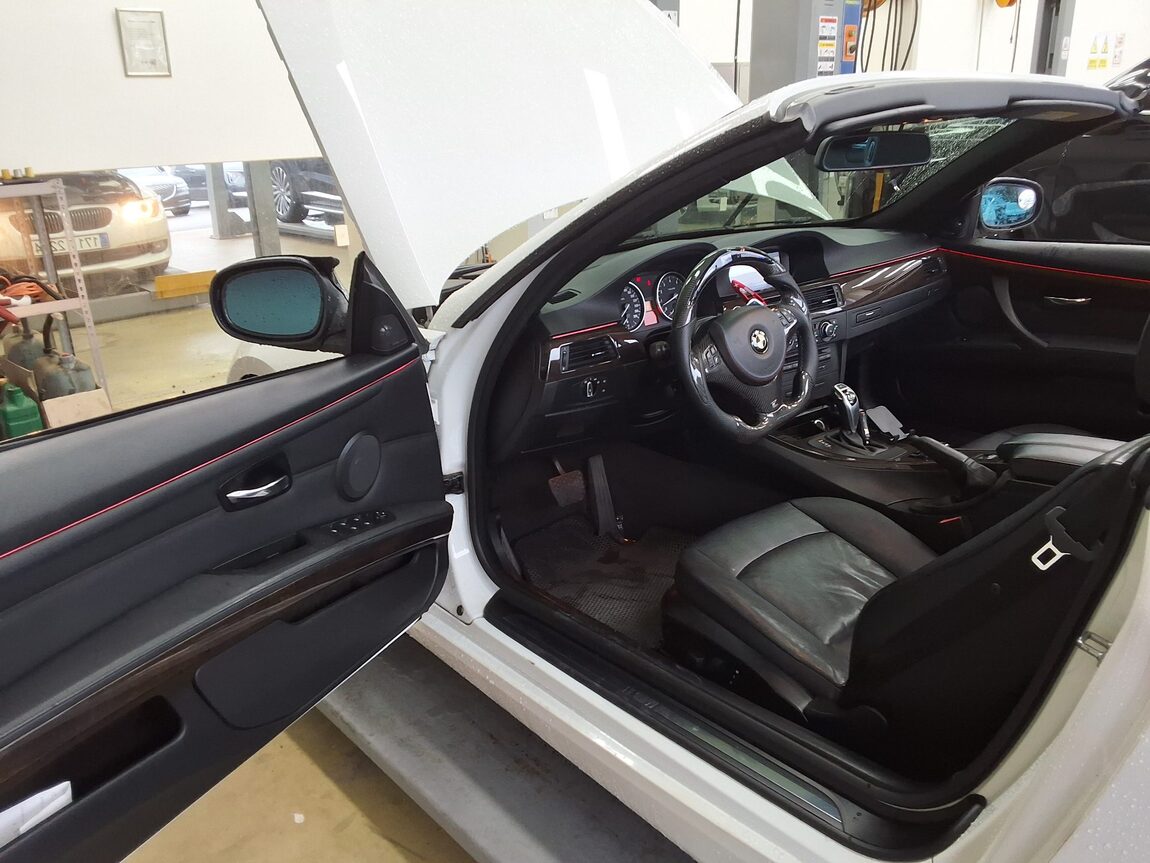 BMW 3 SERIES (5TH GEN) CONVERTIBLE 328i 2012 - zdjęcie 10