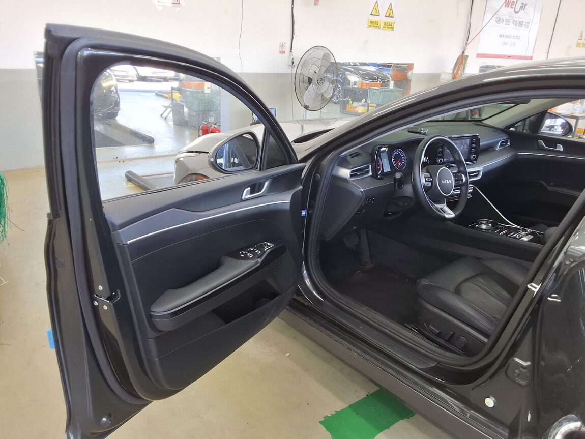 KIA NEW K5 (DL3) 2.0 GASOLINE PRESTIGE 2022 - zdjęcie 10