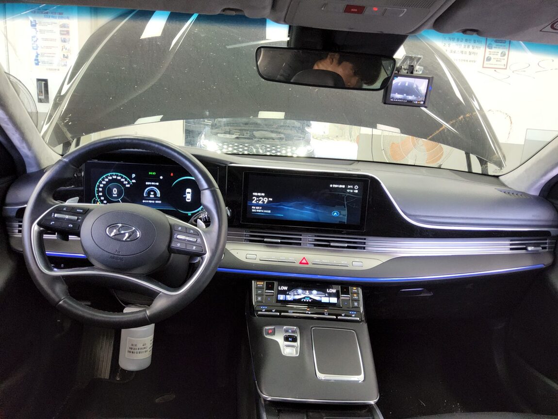 HYUNDAI THE NEW GRANDEUR IG GASOLINE 2.5 LE BLANC 2023 - zdjęcie 11