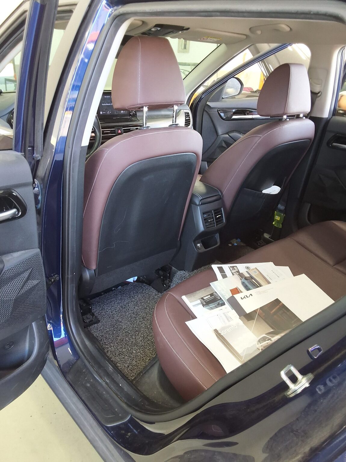 KIA SELTOS 1.6 GASOLINE 2WD SIGNATURE 2022 - zdjęcie 12