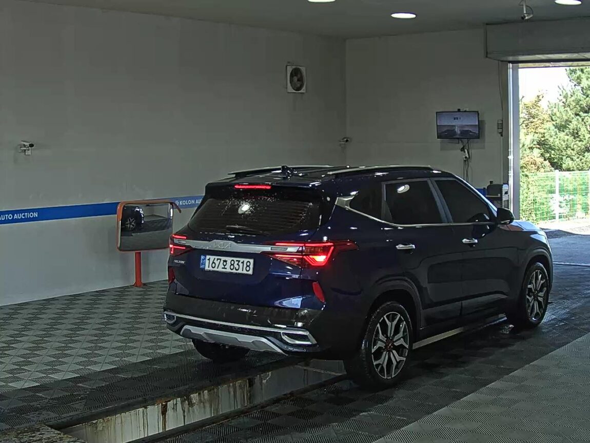 KIA SELTOS 1.6 GASOLINE 2WD SIGNATURE 2022 - zdjęcie 5