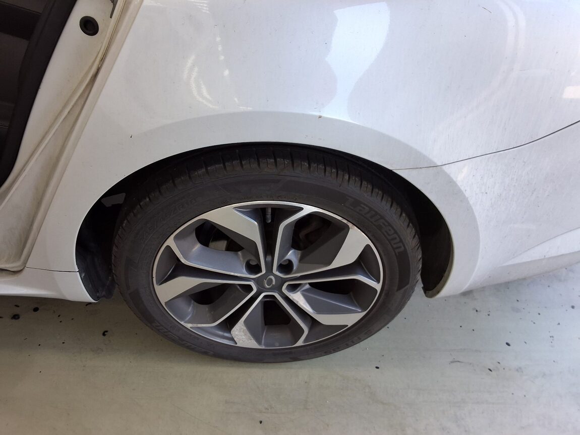 RENAULT (SAMSUNG) SM6 1.6 TCe SE 2019 - zdjęcie 21