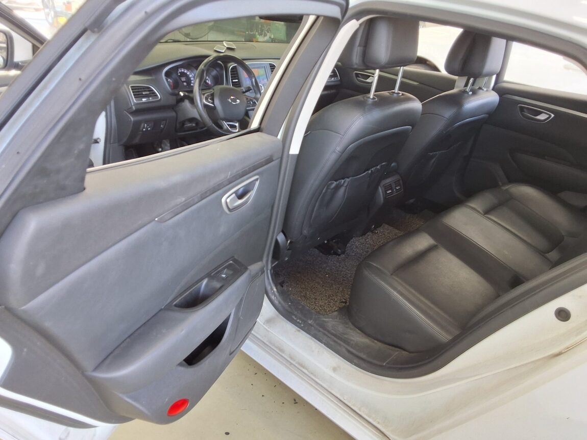 RENAULT (SAMSUNG) SM6 1.6 TCe SE 2019 - zdjęcie 12