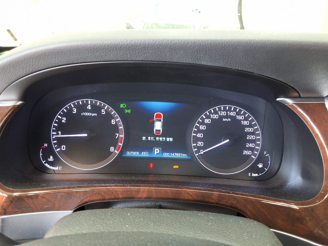 HYUNDAI EQUUS (NEW) VS380 MODERN 2014 - zdjęcie 10