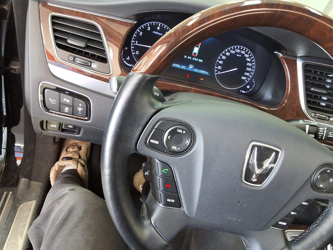 HYUNDAI EQUUS (NEW) VS380 MODERN 2014 - zdjęcie 23