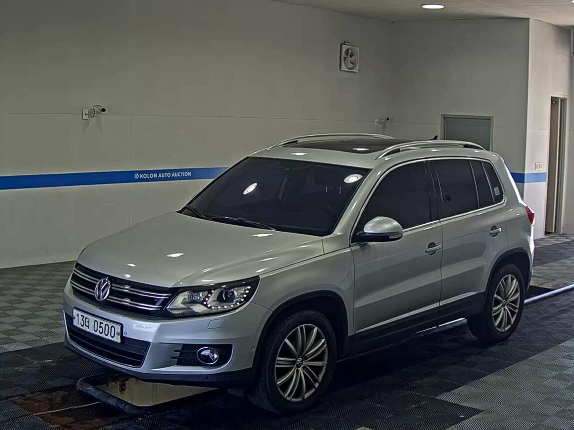 VOLKSWAGEN TIGUAN 2.0 TDI BLUEMOTION PREMIUM 2016 - zdjęcie 2