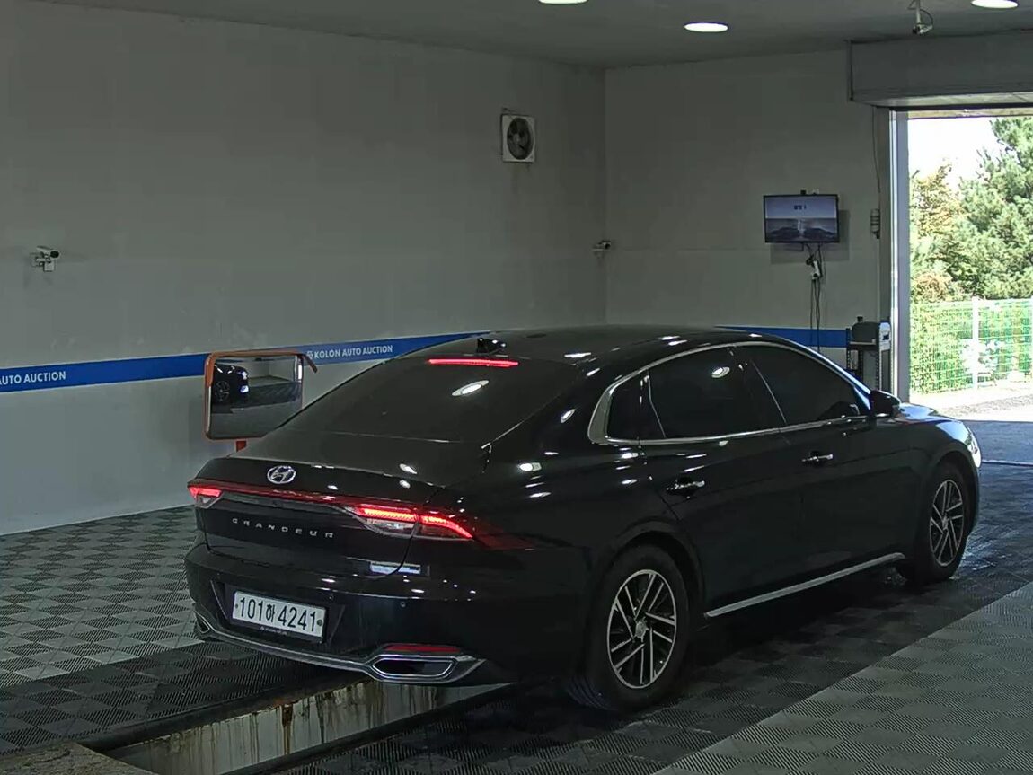 HYUNDAI THE NEW GRANDEUR IG LPi 3.0 RENTAL CAR MODERN 2020 - zdjęcie 5