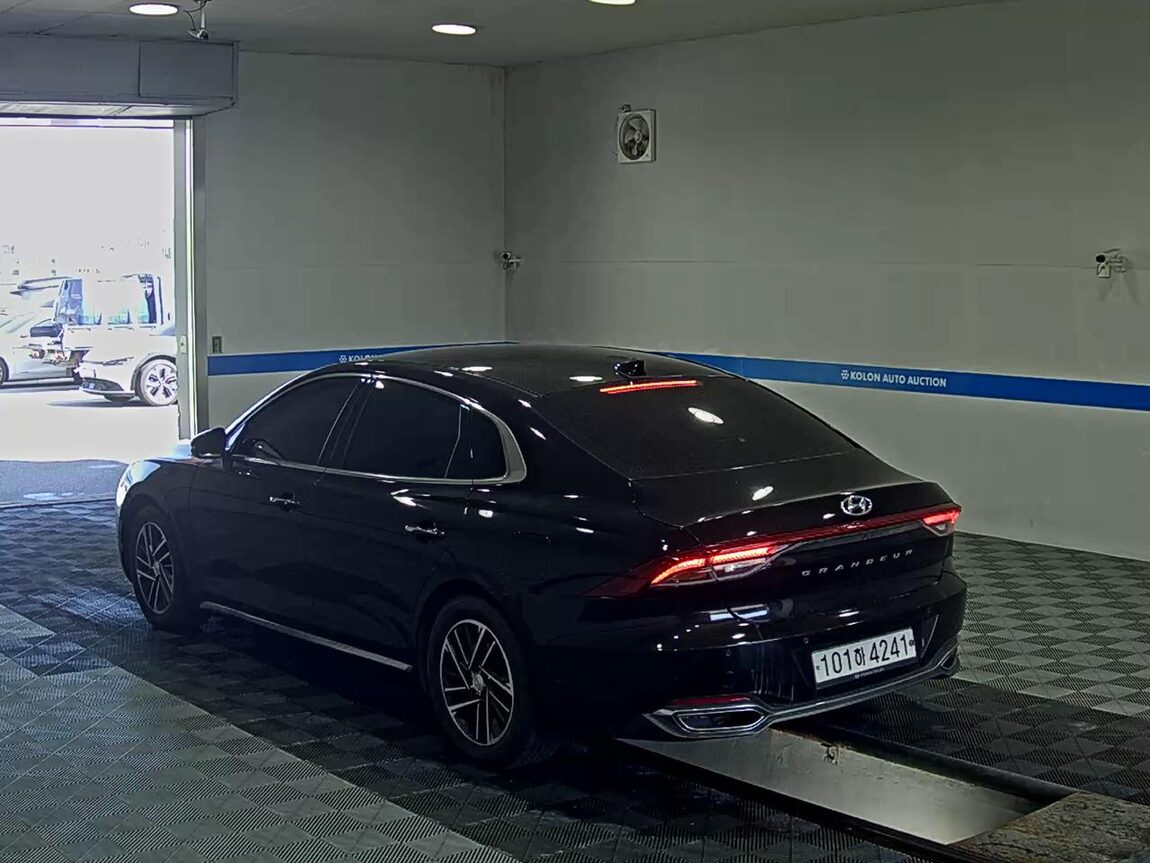 HYUNDAI THE NEW GRANDEUR IG LPi 3.0 RENTAL CAR MODERN 2020 - zdjęcie 6