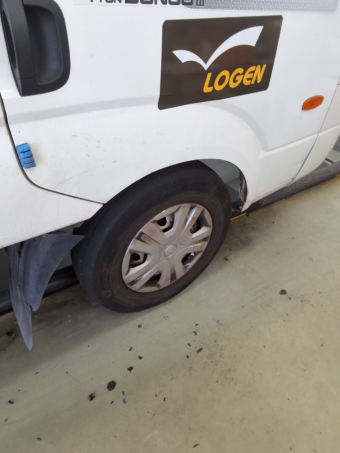 KIA THE NEW BONGO III CARGO BUILT-IN BOX TRUCK PLUS MODEL 2020 - zdjęcie 21