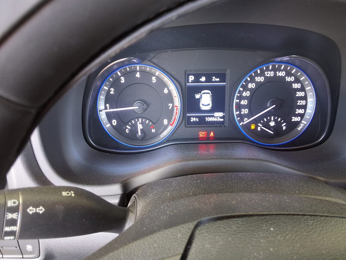 HYUNDAI KONA 1.6 GASOLINE 2WD MODERN POP 2018 - zdjęcie 9