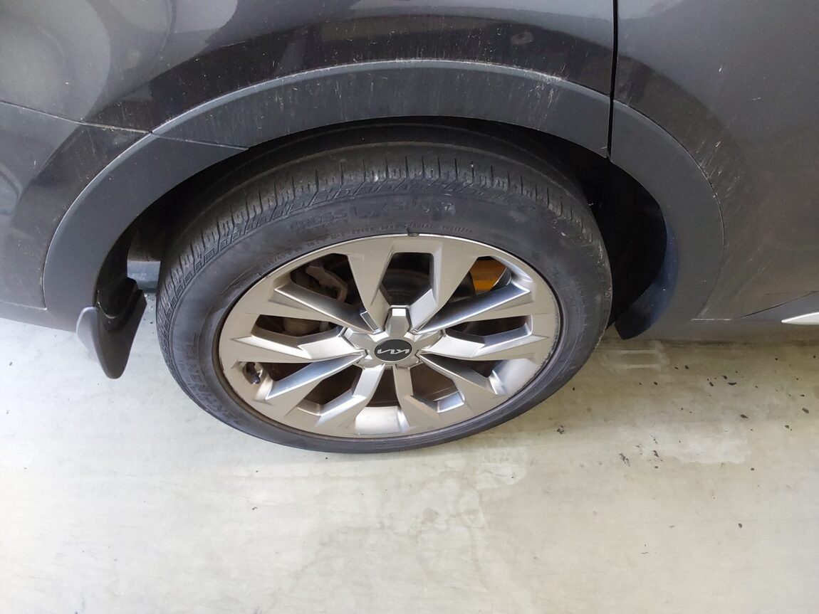 KIA NEW SORENTO (MQ4) 2.2 DIESEL 2WD NOBLESSE 2023 - zdjęcie 23