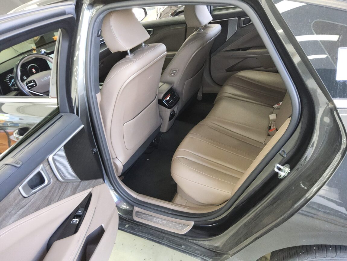 KIA K8 HYBRID HEV NOBLESSE 2022 - zdjęcie 12