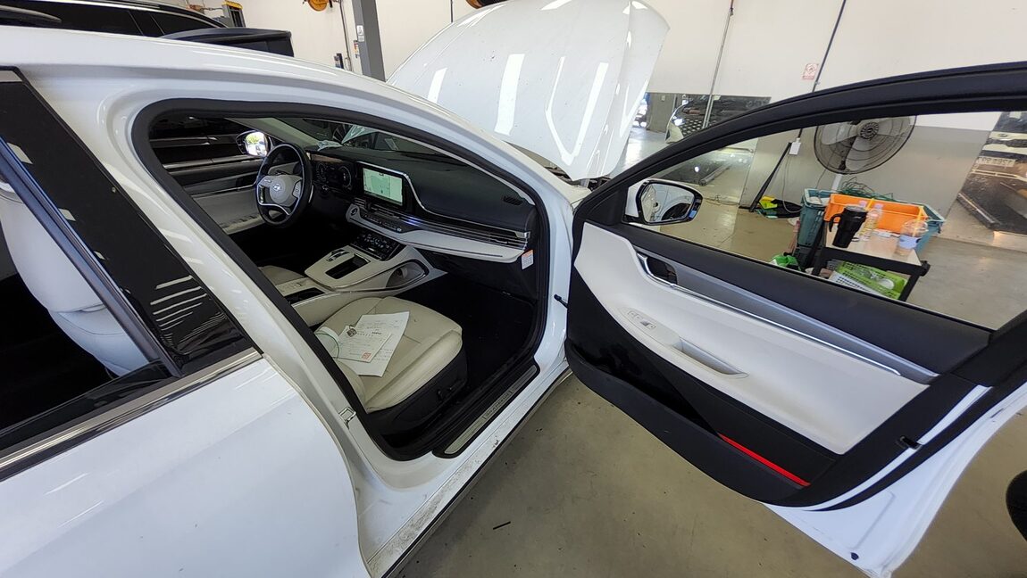 HYUNDAI THE NEW GRANDEUR IG HYBRID 2.4 HEV LE BLANC 2022 - zdjęcie 14