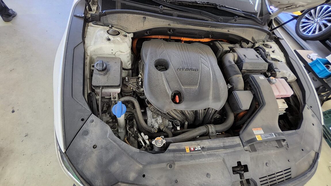 HYUNDAI THE NEW GRANDEUR IG HYBRID 2.4 HEV LE BLANC 2022 - zdjęcie 21