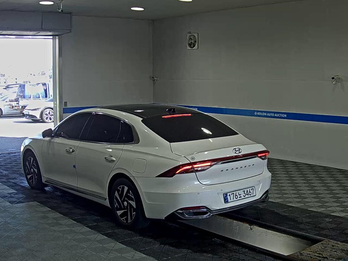 HYUNDAI THE NEW GRANDEUR IG HYBRID 2.4 HEV LE BLANC 2022 - zdjęcie 6