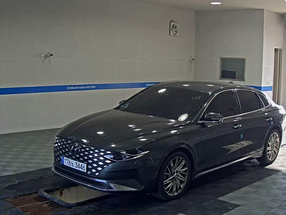 HYUNDAI THE NEW GRANDEUR IG HYBRID 2.4 HEV PREMIUM 2022 - zdjęcie 2