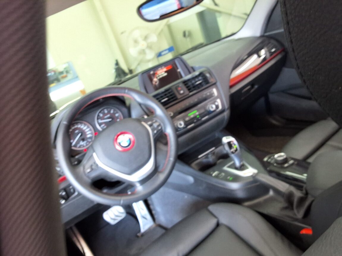 BMW 1 SERIES (2ND GEN) 5-DOOR 118d SPORTS 2015 - zdjęcie 12