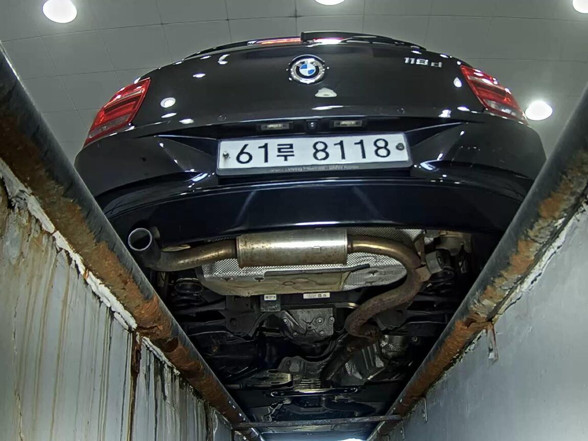 BMW 1 SERIES (2ND GEN) 5-DOOR 118d SPORTS 2015 - zdjęcie 8